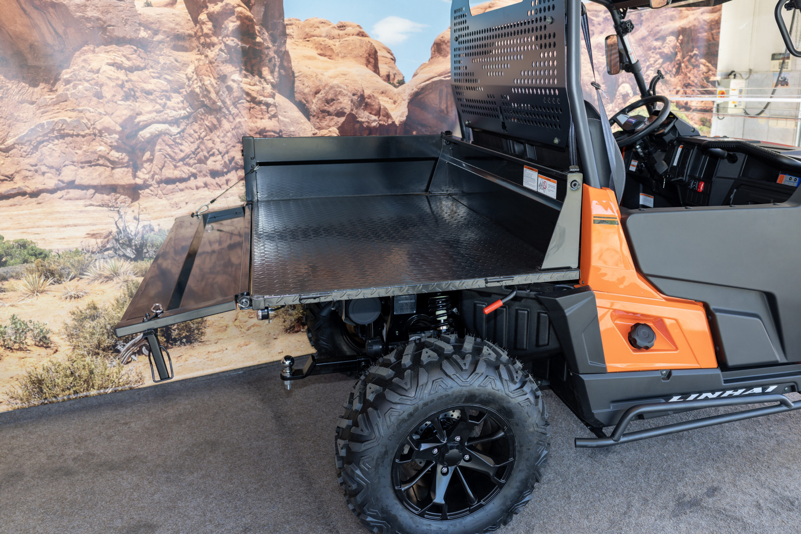Linhai T-Boss 670 UTV